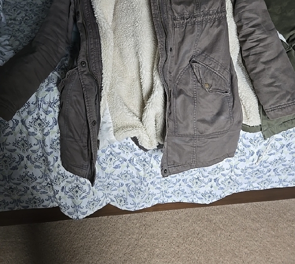 Hollister Gray Sherpa Jacket - Coat Long - Picture 4 of 6